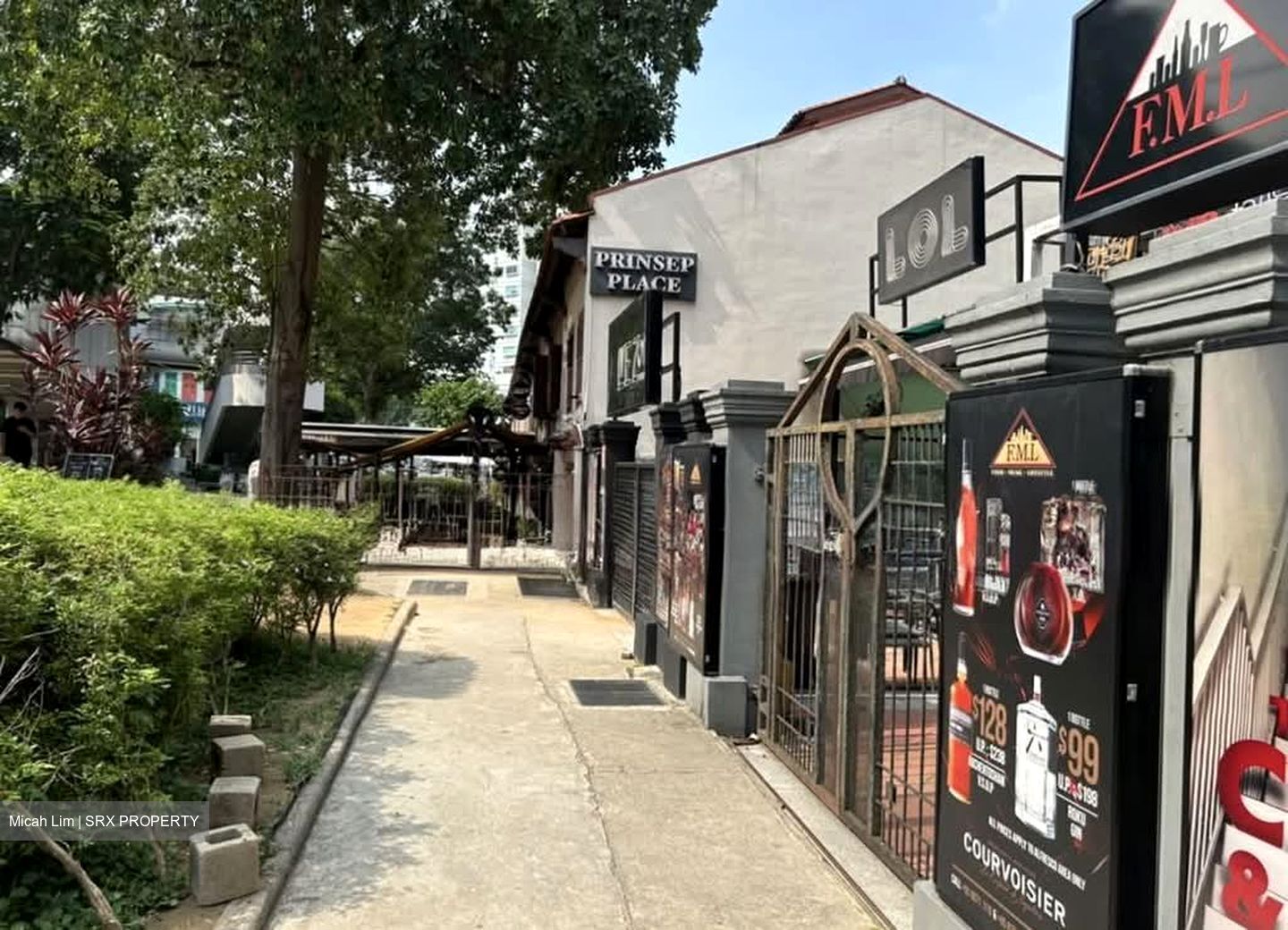 Prinsep Street (D7), Retail #570945591